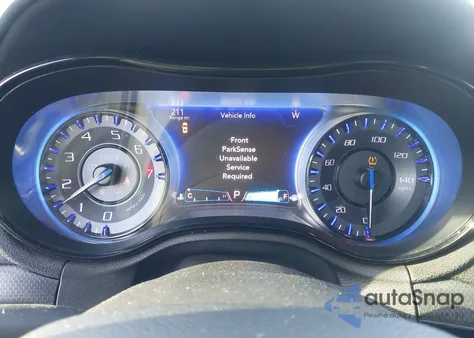 2015 Chrysler 300 S z USA, uszkodzony, nr VIN 2C3CCABG3FH921903